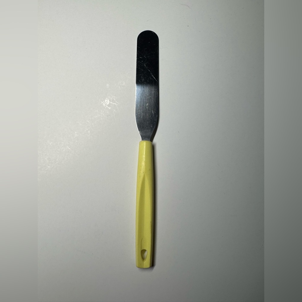 VTG Ekco Stainless steel Offset Spatula with Yellow Handle
